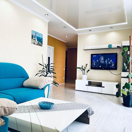 Apartments With A Coffee Machine In The City Center, Near A Park And Zlata Plaza Rivne Exteriör bild