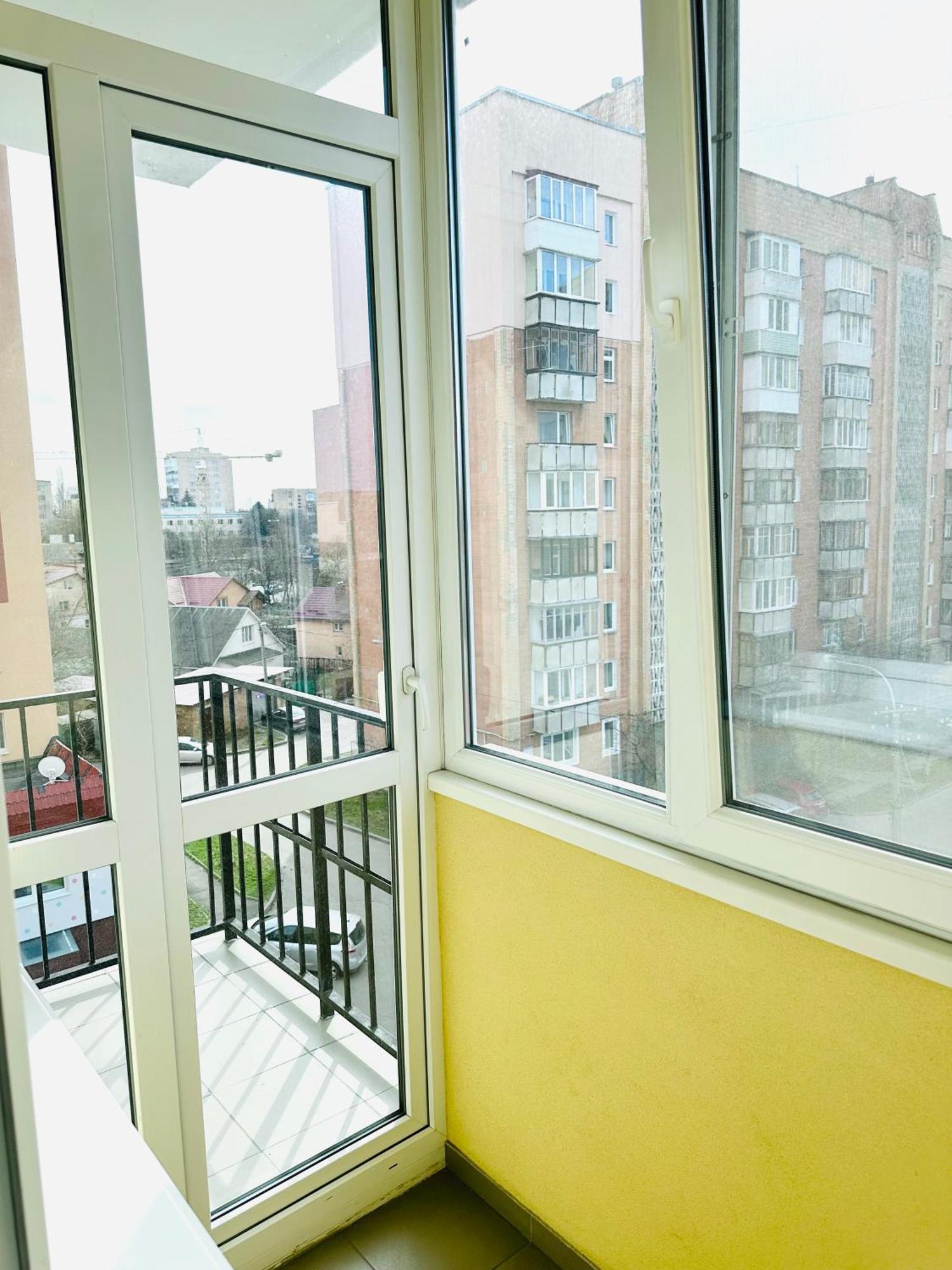 Apartments With A Coffee Machine In The City Center, Near A Park And Zlata Plaza Rivne Exteriör bild
